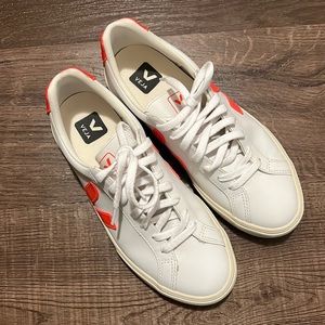 Veja Esplar Sneakers